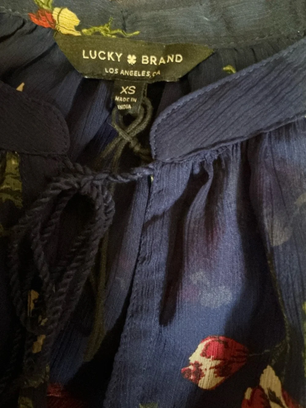 Lucky Brand Navy Floral Boho Blouse Tassel Tie Neck Sheer Peasant Top XS - Picture 2 of 10